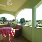 House Zulfa 1548 Apartament *