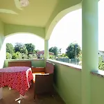 House Zulfa 1548 Apartament Fažana