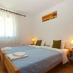 House Zulfa 1548 Apartament