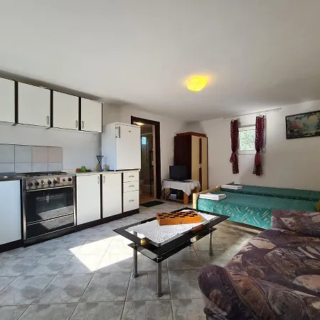 Апартаменты House Zulfa 1548